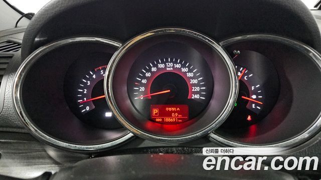 Kia Sorento 2010 — photo 8