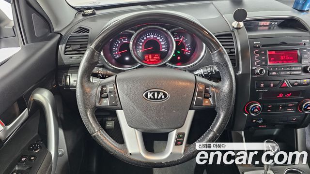 Kia Sorento 2010 — photo 13