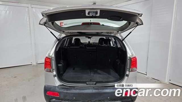 Kia Sorento 2010 — photo 20