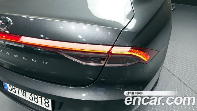 Hyundai Grandeur 2022 — photo 9