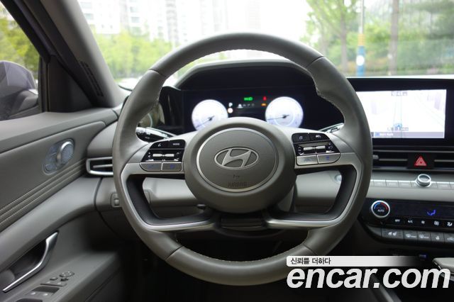 Hyundai AVANTE 2024 — photo 12