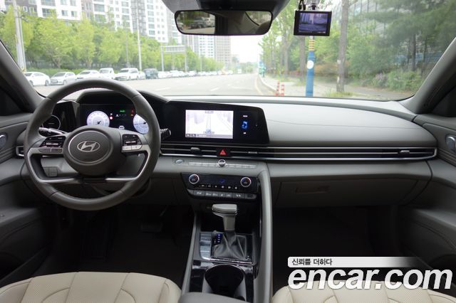 Hyundai AVANTE 2024 — photo 16