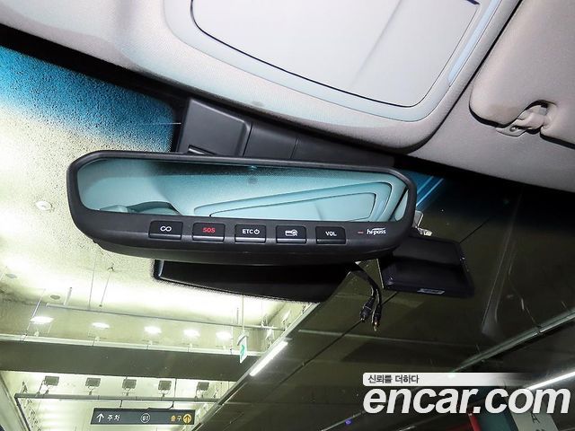 Genesis G70 2019 — photo 16