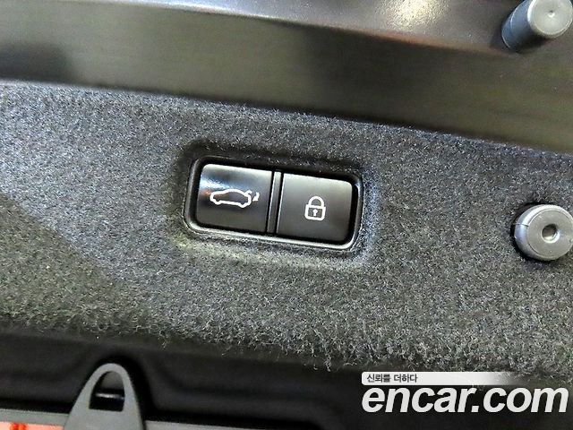 Genesis G70 2019 — photo 17