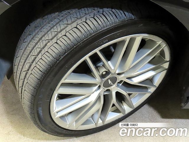 Genesis G70 2019 — photo 20