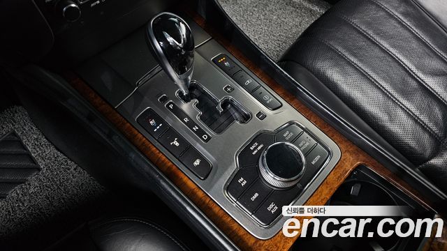 Hyundai Equus 2010 — photo 9