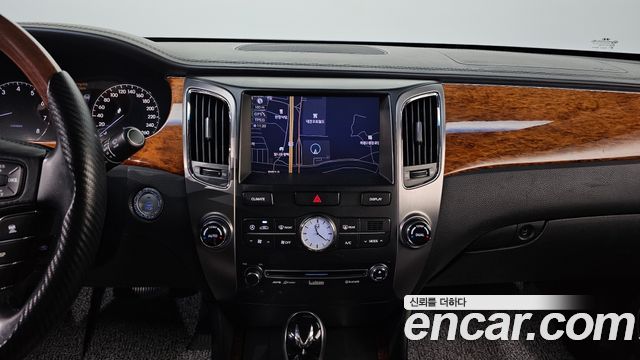 Hyundai Equus 2010 — photo 16