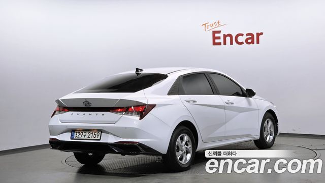 Hyundai AVANTE 2021 — photo 2