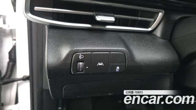 Hyundai AVANTE 2021 — photo 17