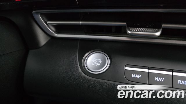 Hyundai AVANTE 2021 — photo 19