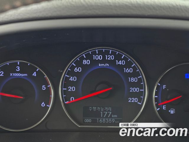 Hyundai Santafe 2010 — photo 18
