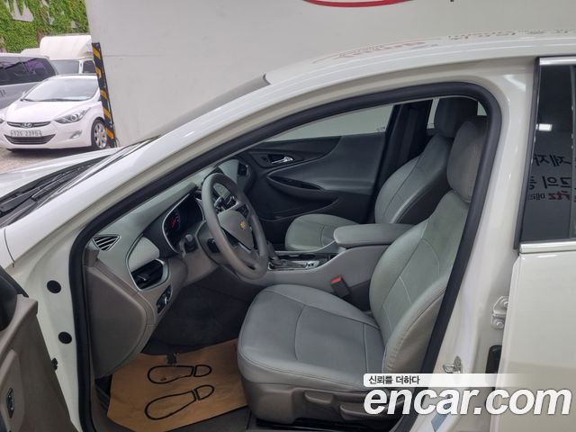 Chevrolet Korea Malibu 2018 — photo 16