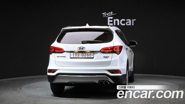 Hyundai Santafe 2017 — photo 4