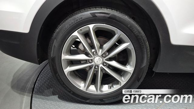 Hyundai Santafe 2017 — photo 5