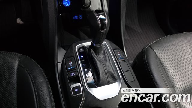 Hyundai Santafe 2017 — photo 9