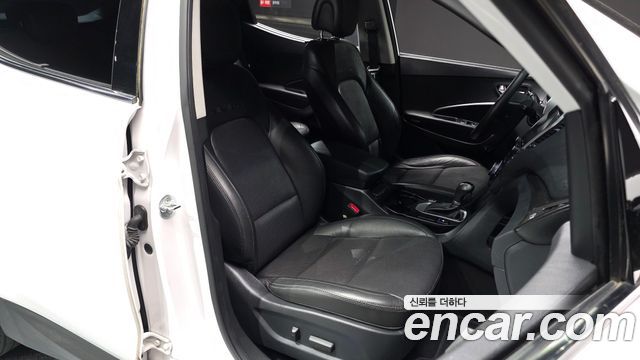 Hyundai Santafe 2017 — photo 11