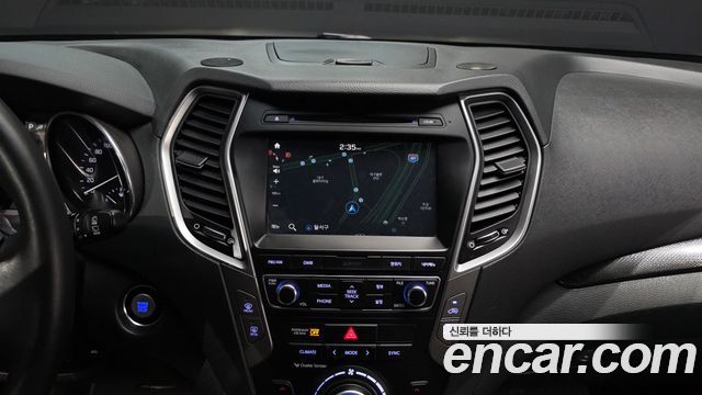 Hyundai Santafe 2017 — photo 14