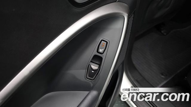 Hyundai Santafe 2017 — photo 18