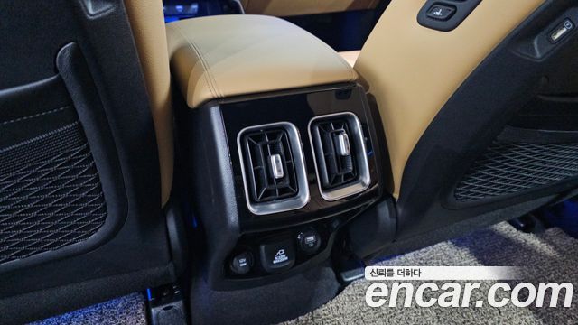 Kia Sorento 2021 — photo 32