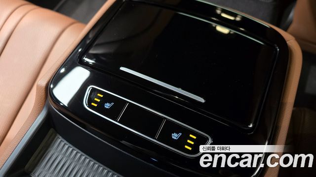 Genesis G80 2022 — photo 24