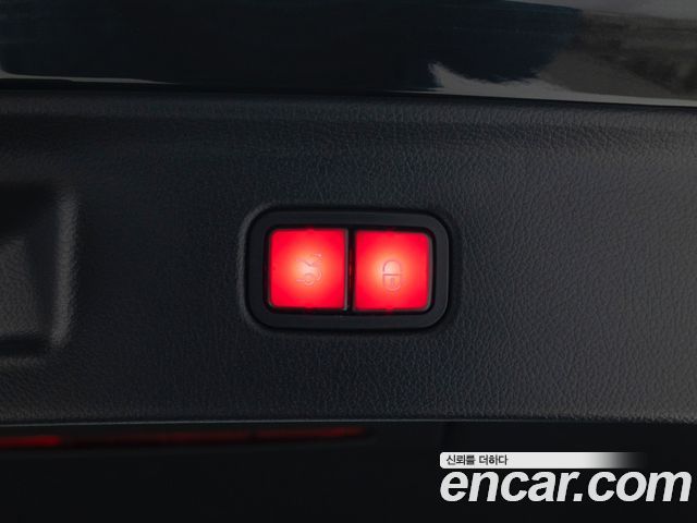 Mercedes-Benz S-Class 2025 — photo 7