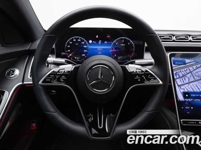 Mercedes-Benz S-Class 2025 — photo 16