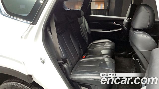Hyundai Santafe 2019 — photo 17