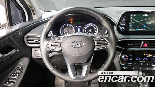 Hyundai Santafe 2019 — photo 19