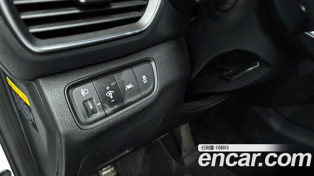 Hyundai Santafe 2019 — photo 25