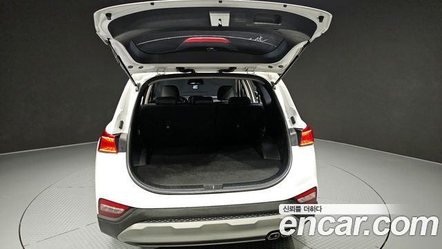 Hyundai Santafe 2019 — photo 26