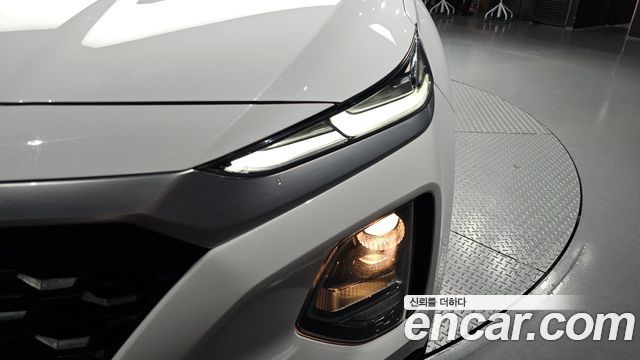 Hyundai Santafe 2019 — photo 8