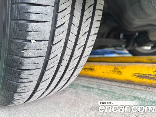 Hyundai AVANTE 2012 — photo 20