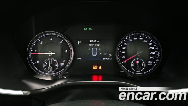 Hyundai Santafe 2021 — photo 11