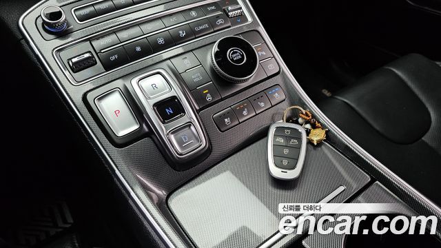 Hyundai Santafe 2021 — photo 12