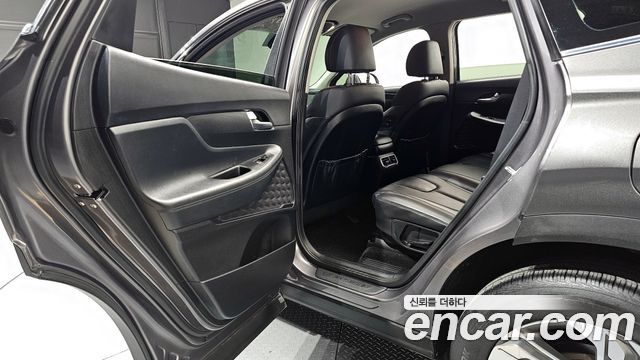 Hyundai Santafe 2021 — photo 18