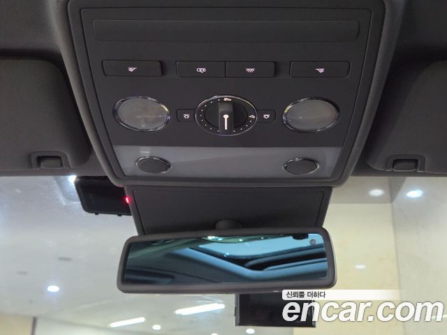 Volkswagen Phaeton 2011 — photo 16