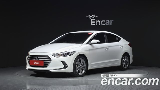 Hyundai AVANTE 2017 — photo 1