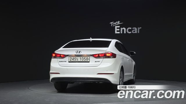 Hyundai AVANTE 2017 — photo 4