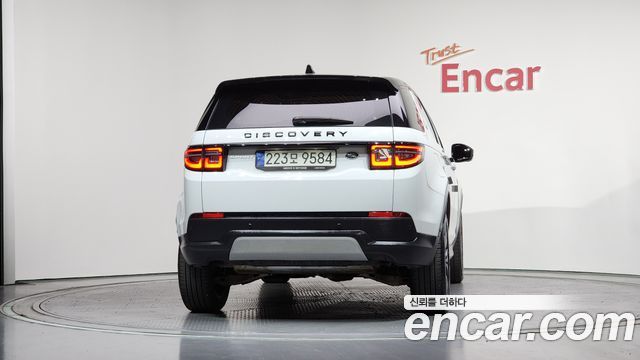 Land Rover Discovery Sport 2021 — photo 4