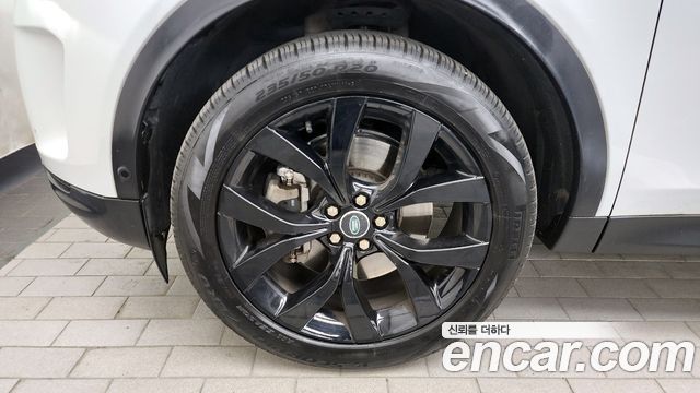Land Rover Discovery Sport 2021 — photo 5
