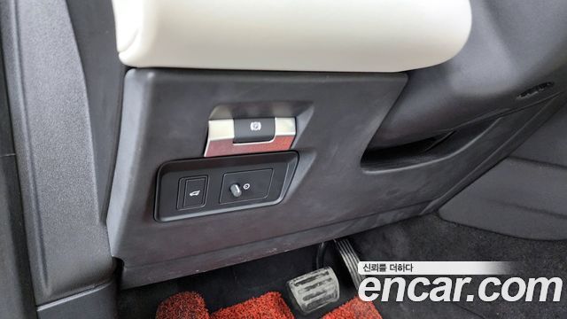 Land Rover Discovery Sport 2021 — photo 22