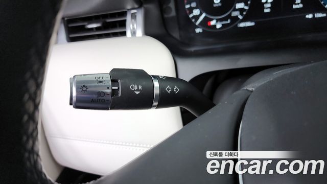 Land Rover Discovery Sport 2021 — photo 16