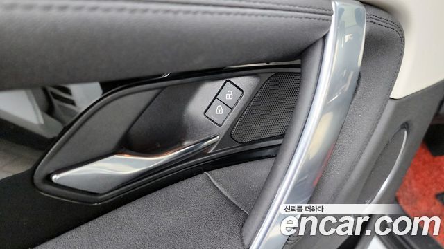 Land Rover Discovery Sport 2021 — photo 36