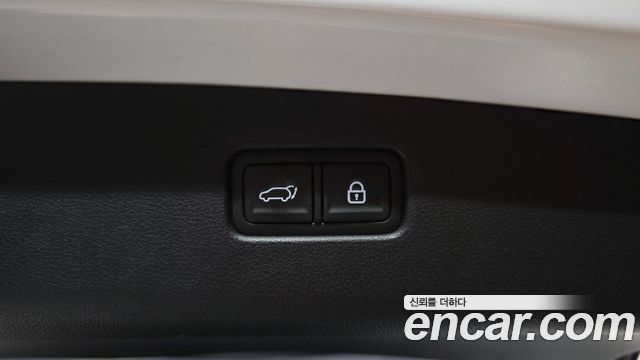 Genesis GV70 2021 — photo 21