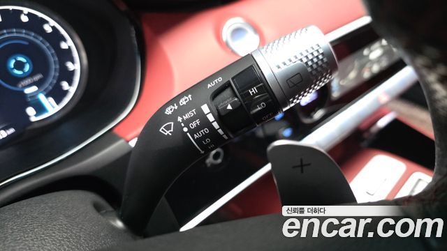 Genesis GV70 2021 — photo 26