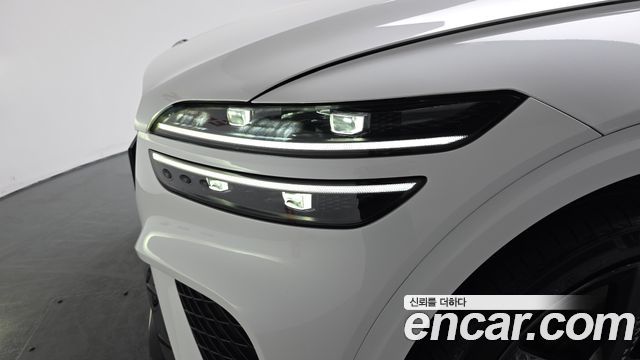 Genesis GV70 2021 — photo 8