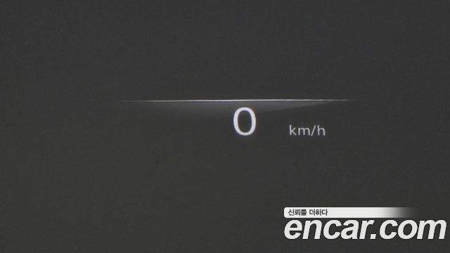 Genesis GV70 2021 — photo 32