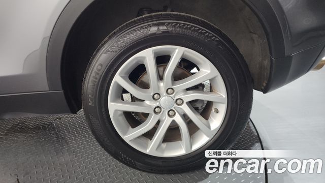 Land Rover Discovery Sport 2018 — photo 7