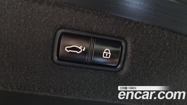 Genesis G90 2020 — photo 20