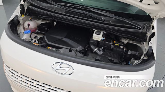 Hyundai Staria 2022 — photo 6